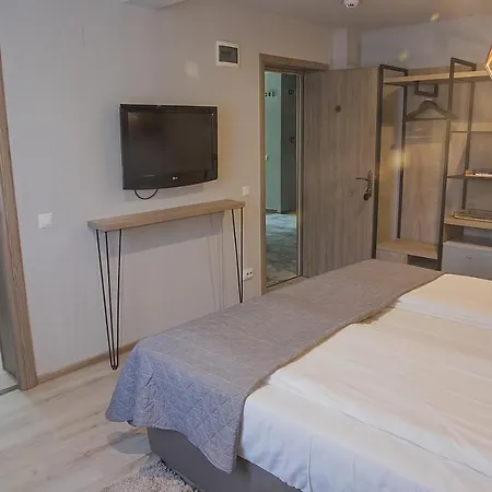 Corvin House 3* Hunedoara