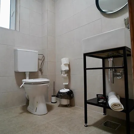 Corvin House 3*