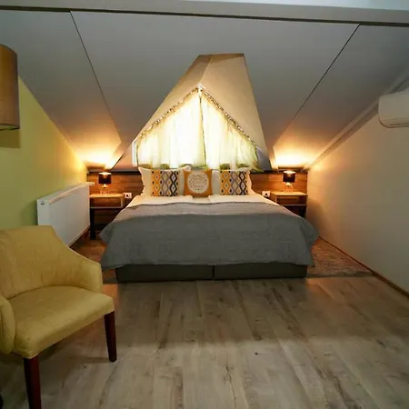 Corvin House Hotel